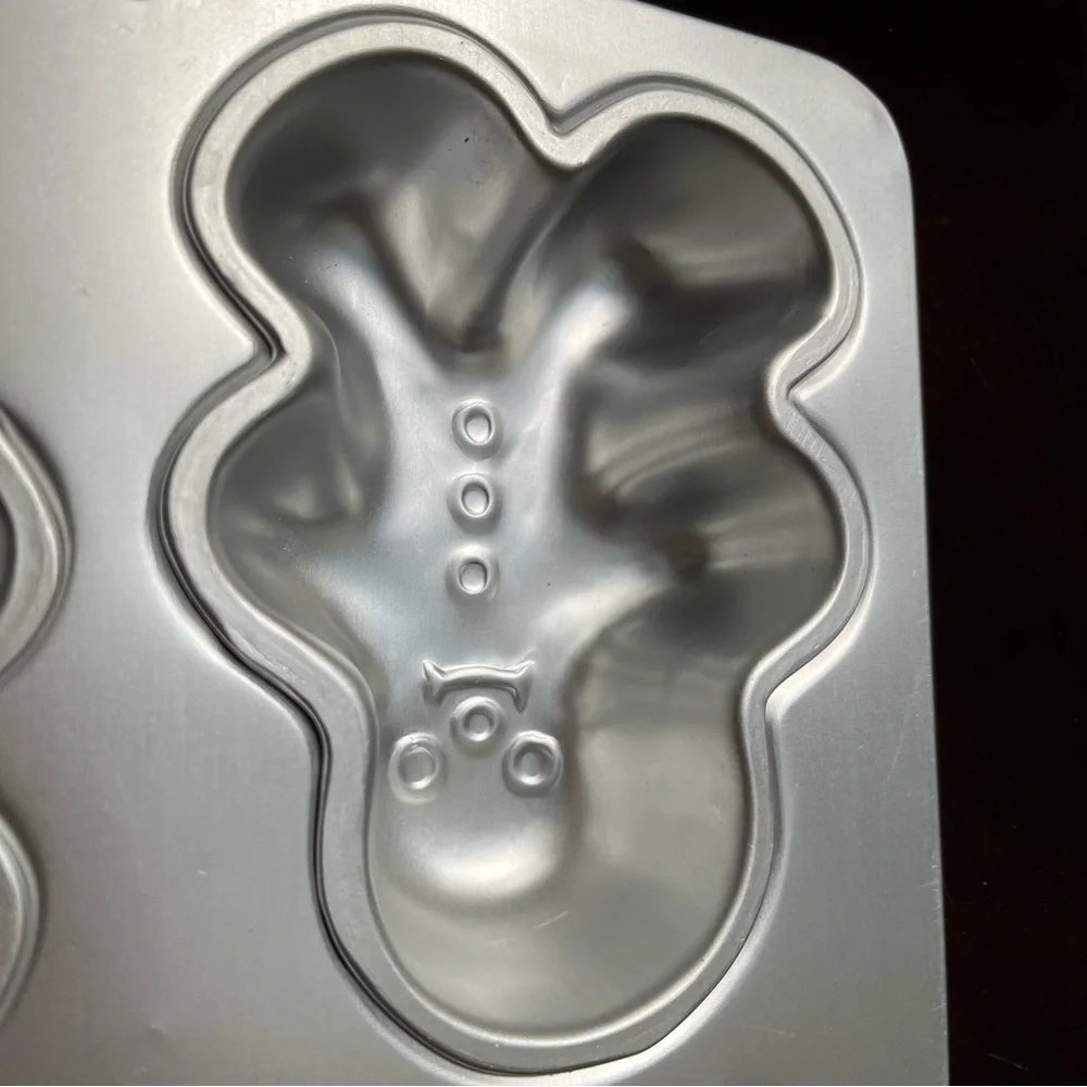 Wilton 1992 Vintage 4 Gingerbread Man Cake Pan Baking Mold